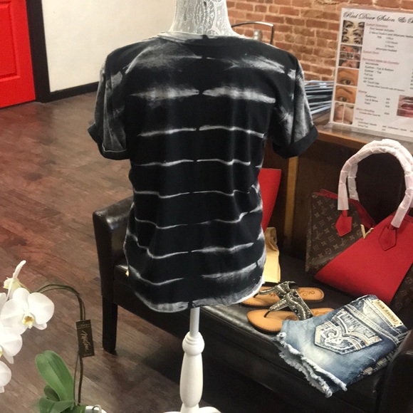 Affliction t-shirt - Picture 2 of 2